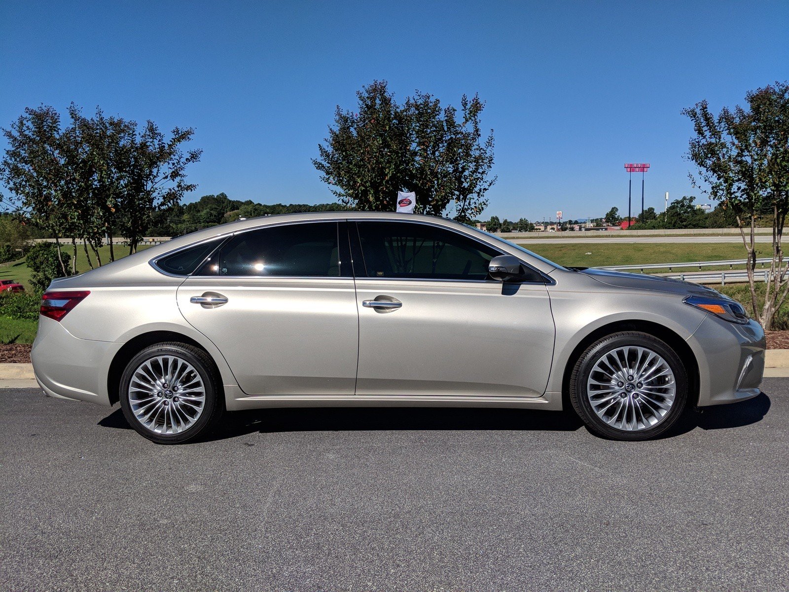 Certified PreOwned 2017 Toyota Avalon Limited 4dr Car in Gainesville 